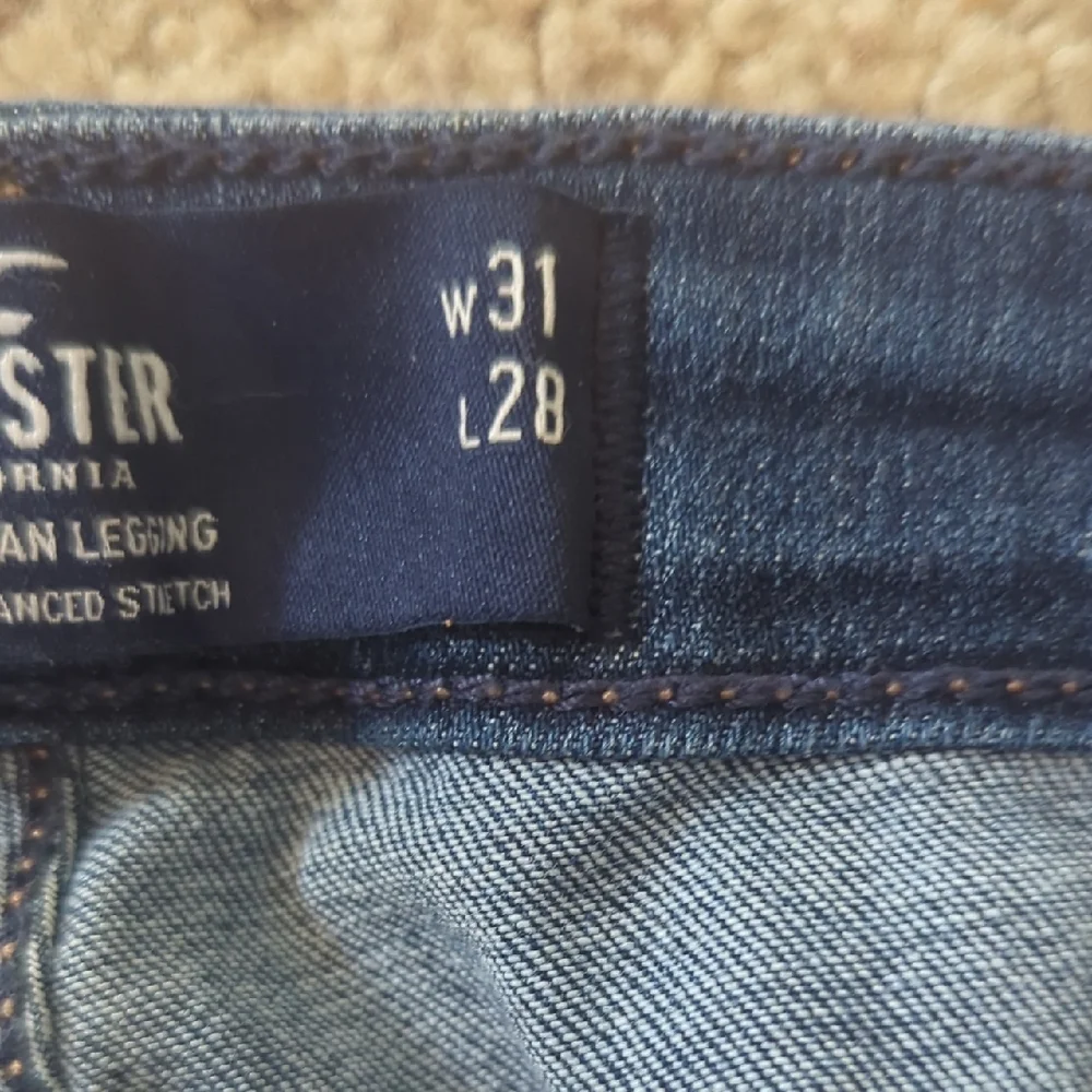 Hollister Mid Rise Dark Wash Jeggings Skinny Jeans Size‎ 13R/31 W 28 L